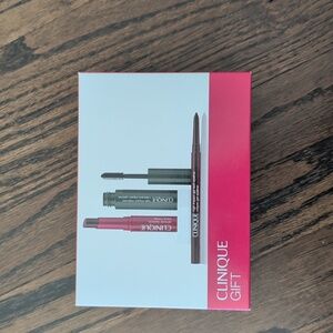 Clinique Cult Classics Gift Set: High Impact Mascara + Black Honey Mini Set